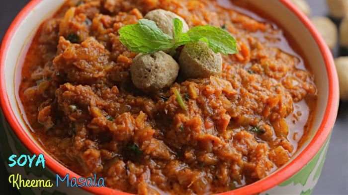 Soya Kheema Masala | Spicy Minced Soya | Mealmaker Kheema Masala | How to make Soya Kheema Masala Curry for Roti and Chapathi