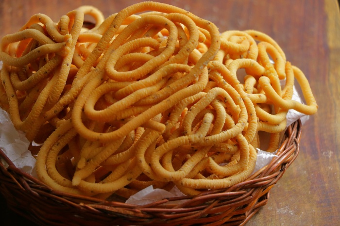 Rice Flour Murukku | Kaarappusa | Chakli | Jantikas | Chakrams | How to make Andhra style Murukulu