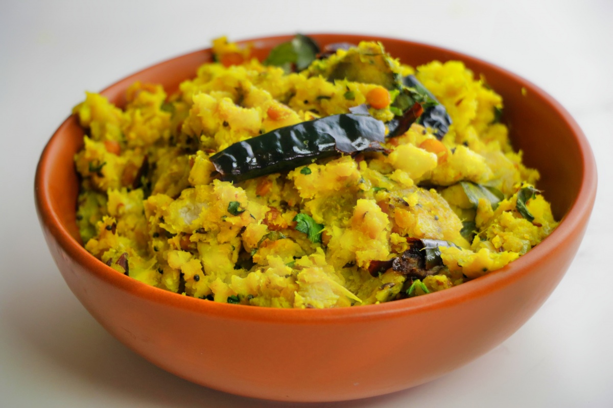 Andhra Style Raw Banana Pulp Curry | Raw Plantain Curry | Aratikaya ...