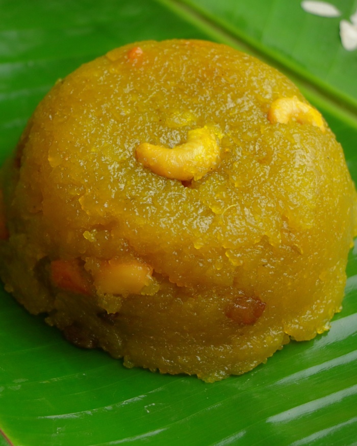 Udupi Poha Rava Kesari | Rice Flakes Rava Kesari | Poha Rava Kesari | Poha Sheera | How to make Atukula Rava Kesari