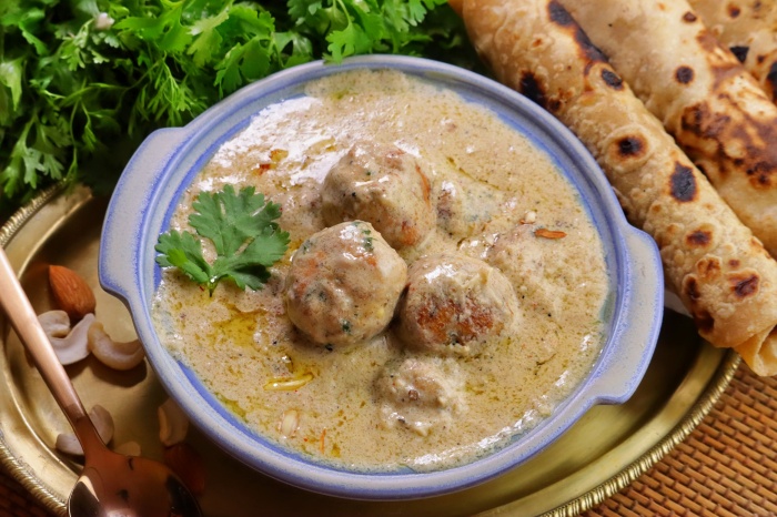 Chicken Malai Kofta | Shahi Chicken Kofta recipe | How to make Malai Chicken Kofta Curry