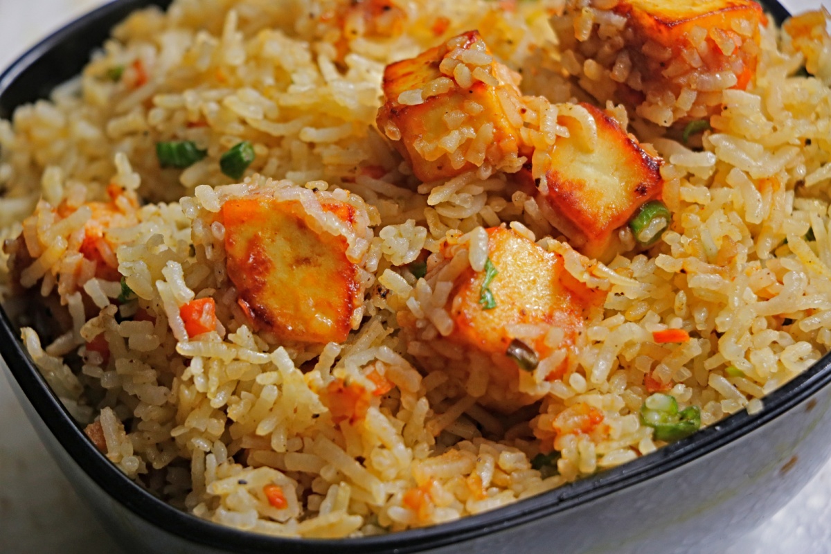 Make paneer fried rice with leftover rice, try this recipe