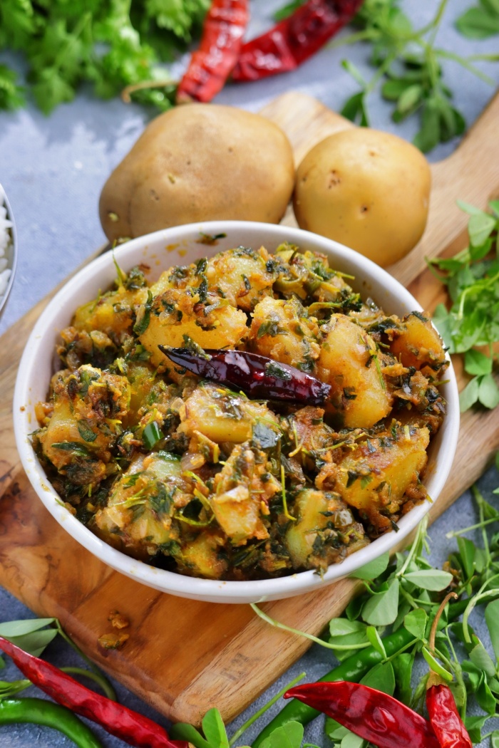 Punjabi style Aloo Methi curry | Sauteed Potatoes & Fenugreek Leaves Curry | Alu Methi