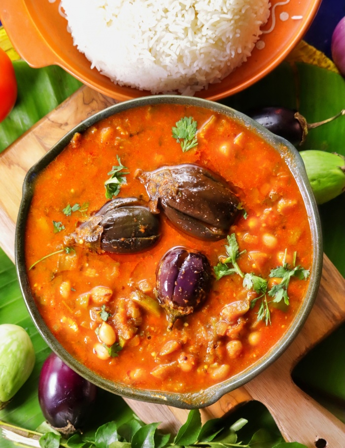 Brinjal Peanut Stew | Brinjal Peanut Pulusu | How to prepare Vankaya Pallila Pulusu at home