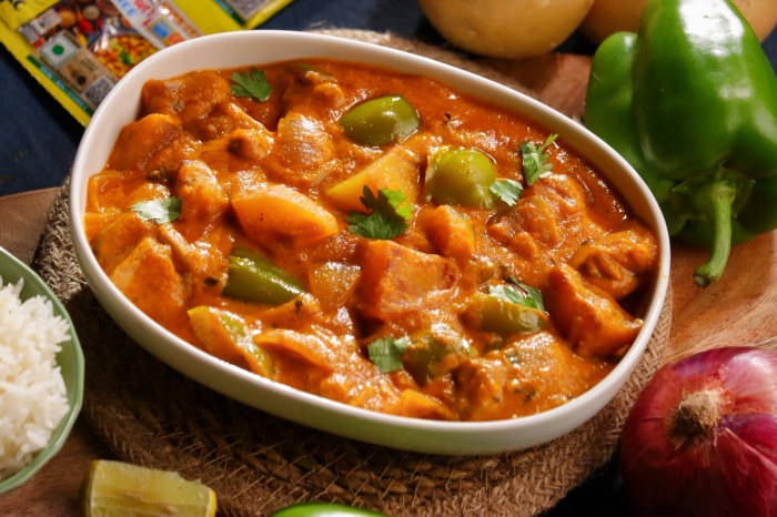 Aloo Capsicum Curry | Potato Capsicum Curry