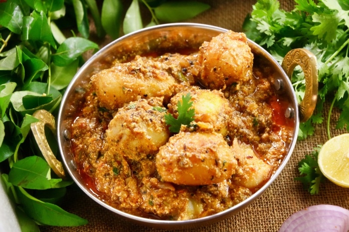 Dahi Aloo | Dahi wale Aloo recipe | Potato Yogurt Curry | How to make Dahi Aloo Curry